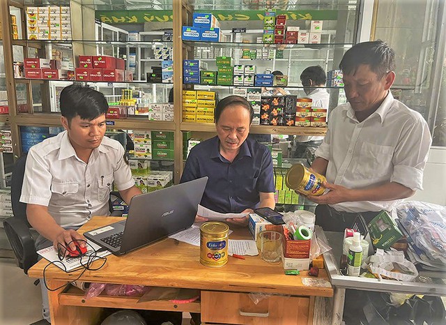 Thực phẩm chức năng, sữa giả tràn lan: Quảng Bình kiểm tra ra sao?- Ảnh 1. Thực phẩm chức năng, sữa giả tràn lan: Quảng Bình kiểm tra ra sao?- Ảnh 1.
