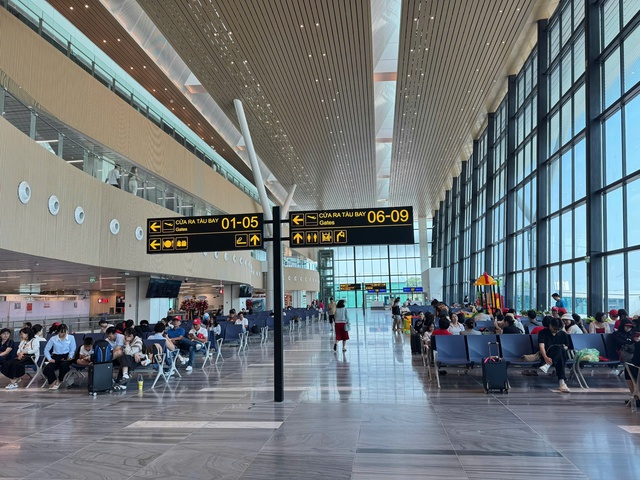 Hành khách… đi lạc ở nhà ga T3 sân bay Tân Sơn Nhất, phải làm gì? - Ảnh 1.