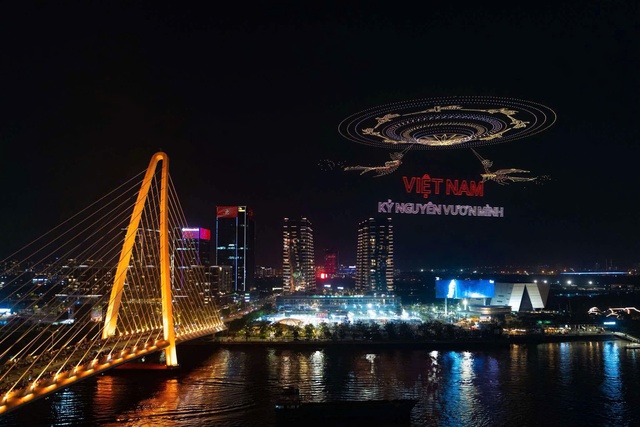 Tối nay (1-5), TP HCM không trình diễn 10.500 drone- Ảnh 2. Tối nay (1-5), TP HCM không trình diễn 10.500 drone- Ảnh 2.