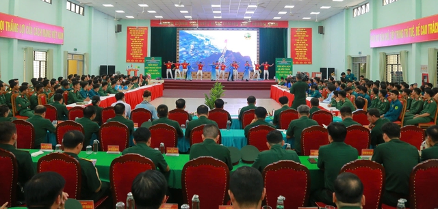 Văn hóa đọc giúp bộ đội mở rộng tầm nhìn, xây dựng bản lĩnh kiên cường - Ảnh 1.