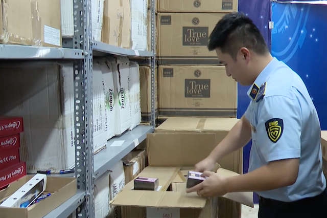Thu hồi thêm 9 loại mỹ phẩm - Ảnh 2. Thu hồi thêm 9 loại mỹ phẩm - Ảnh 2.