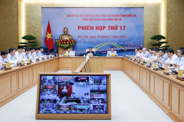 Thủ tướng yêu cầu khắc phục nhanh sự cố dột mái nhà ga T3 Tân Sơn Nhất- Ảnh 3. Thủ tướng yêu cầu khắc phục nhanh sự cố dột mái nhà ga T3 Tân Sơn Nhất- Ảnh 3.