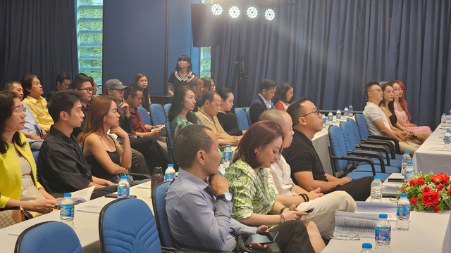 Ca sĩ Đình Bảo chuyển hướng kinh doanh - Ảnh 2.