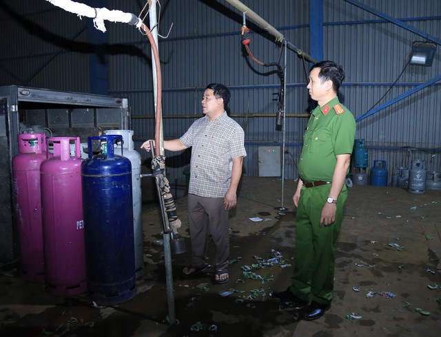 “Giật mình” kết quả kiểm tra các cơ sở kinh doanh gas lớn ở TP Biên Hòa, Đồng Nai- Ảnh 1. “Giật mình” kết quả kiểm tra các cơ sở kinh doanh gas lớn ở TP Biên Hòa, Đồng Nai- Ảnh 1.