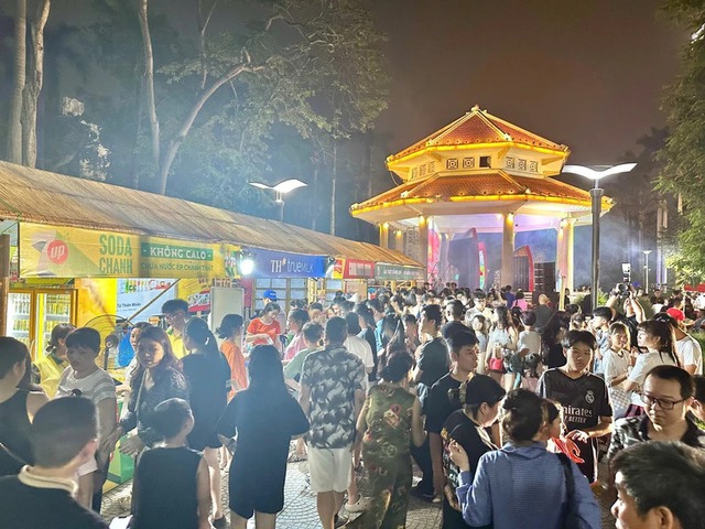 Liên hoan ẩm thực món ngon Hải Phòng 2025: Tôn vinh tinh hoa ẩm thực đất Cảng- Ảnh 4. Liên hoan ẩm thực món ngon Hải Phòng 2025: Tôn vinh tinh hoa ẩm thực đất Cảng- Ảnh 4.