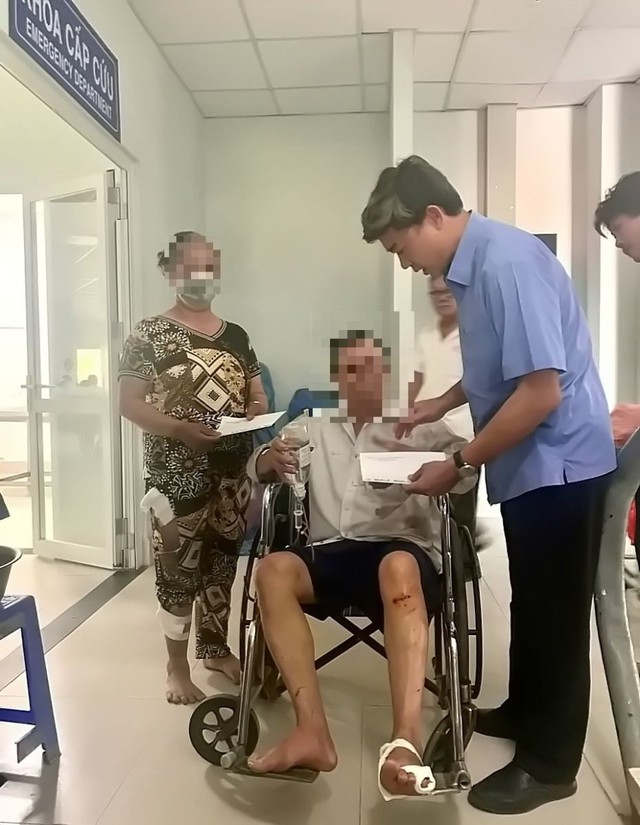 Thông tin mới vụ ô tô và xe máy rơi xuống hố sâu ở Tây Ninh- Ảnh 1. Thông tin mới vụ ô tô và xe máy rơi xuống hố sâu ở Tây Ninh- Ảnh 1.