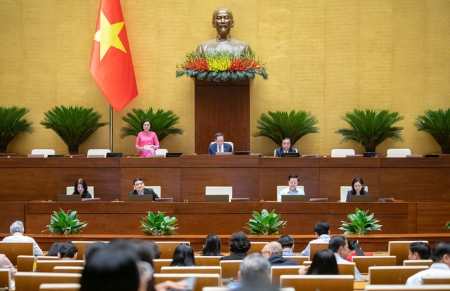 Quốc hội thảo luận về việc rút ngắn nhiệm kỳ khoá XV- Ảnh 1. Quốc hội thảo luận về việc rút ngắn nhiệm kỳ khoá XV- Ảnh 1.