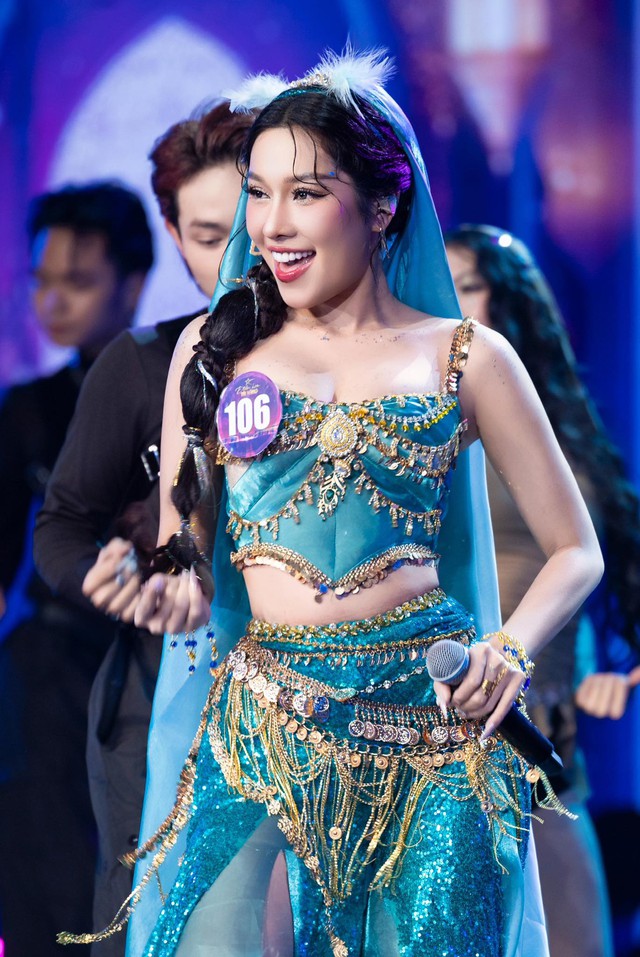 Hồ Ngọc Hà: 'Thủy Bùi chắc chắn sẽ thành công'
- Ảnh 3. Hồ Ngọc Hà: 'Thủy Bùi chắc chắn sẽ thành công'
- Ảnh 3.
