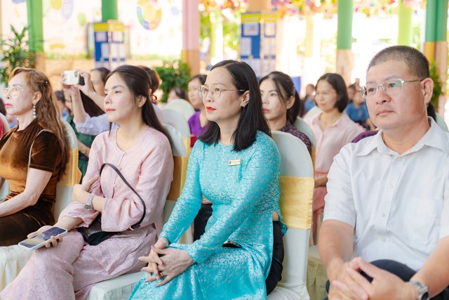 VIDEO: Buổi học lịch sử thú vị tại trường Tiểu học Đinh Tiên Hoàng - Ảnh 2.