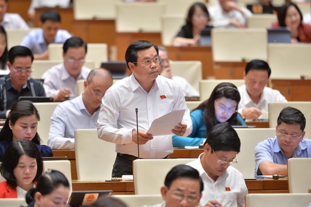 Đại biểu Quốc hội lo ngại "chấp nhận rủi ro" trong nghiên cứu khoa học bị lạm dụng- Ảnh 2. Đại biểu Quốc hội lo ngại "chấp nhận rủi ro" trong nghiên cứu khoa học bị lạm dụng- Ảnh 2.