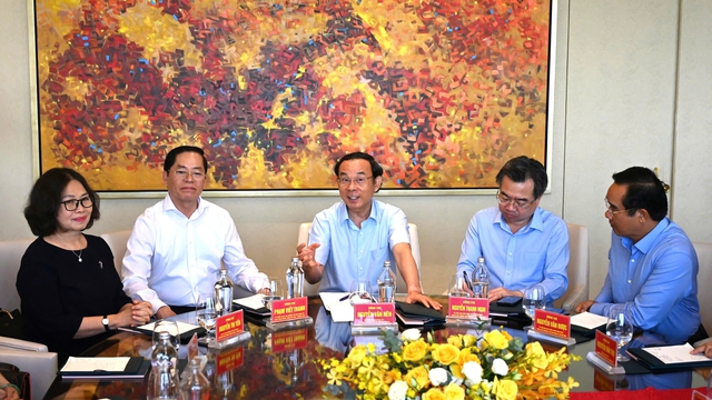 Lãnh đạo TP HCM và tỉnh Bà Rịa - Vũng Tàu làm việc với Công ty TNHH Dự án Hồ Tràm - Ảnh 1.