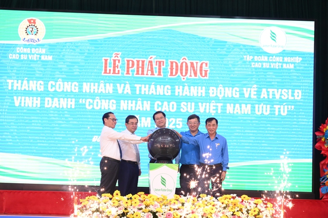 Hàng tỉ đồng chăm lo nhà ở, thiết chế văn hóa cho công nhân - Ảnh 1.