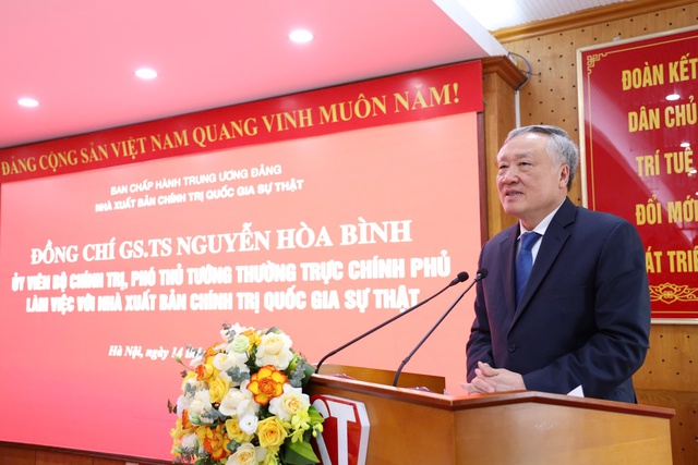 Phó Thủ tướng Nguyễn Hòa Bình dự Lễ ra mắt "Tủ sách điện tử Chủ tịch Hồ Chí Minh"- Ảnh 1. Phó Thủ tướng Nguyễn Hòa Bình dự Lễ ra mắt "Tủ sách điện tử Chủ tịch Hồ Chí Minh"- Ảnh 1.