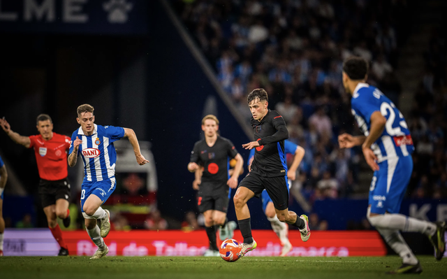 Lamine Yamal lập siêu phẩm, Barcelona vô địch sớm La Liga- Ảnh 2. Lamine Yamal lập siêu phẩm, Barcelona vô địch sớm La Liga- Ảnh 2.