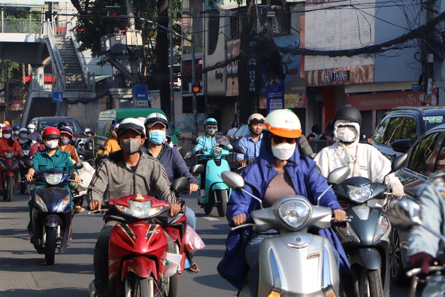 Đường Quang Trung, Gò Vấp: "Điểm đen" liên tục tai nạn chết người- Ảnh 7. Đường Quang Trung, Gò Vấp: "Điểm đen" liên tục tai nạn chết người- Ảnh 7.