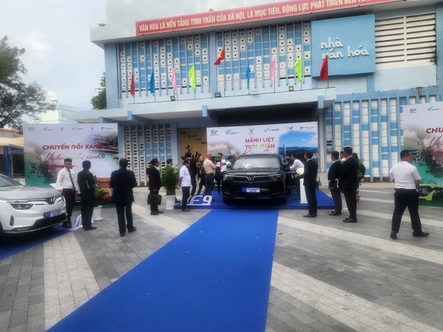 Phú Quốc hướng tới mục tiêu xanh hóa giao thông toàn diện - Ảnh 2.