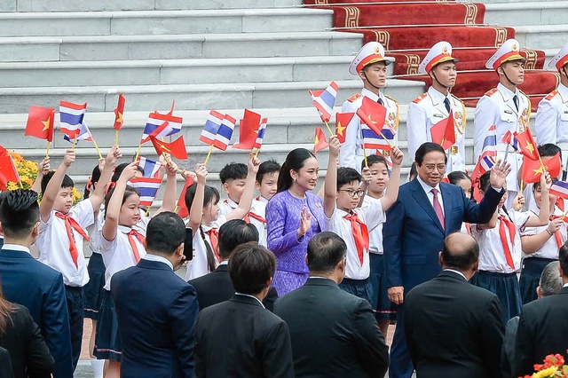 Thủ tướng Phạm Minh Chính chủ trì lễ đón Thủ tướng Thái Lan- Ảnh 5. Thủ tướng Phạm Minh Chính chủ trì lễ đón Thủ tướng Thái Lan- Ảnh 5.