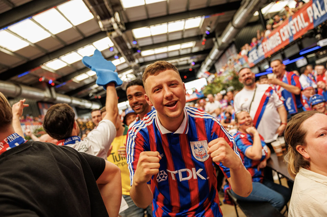 Sao tuyển Anh lập công, Crystal Palace giành FA Cup sau 119 năm- Ảnh 14. Sao tuyển Anh lập công, Crystal Palace giành FA Cup sau 119 năm- Ảnh 14.