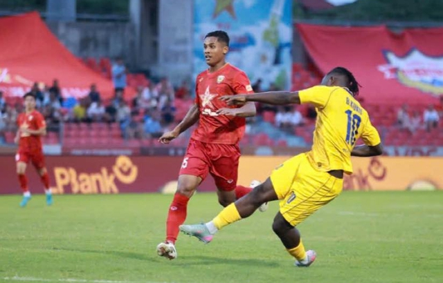 CLB SLNA nhen nhóm cơ hội trụ hạng sau chiến thắng trận "derby" xứ Nghệ - Ảnh 2.