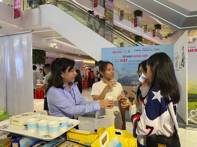 GenZ thưởng thức cà phê – trà Việt như thế nào?- Ảnh 3. GenZ thưởng thức cà phê – trà Việt như thế nào?- Ảnh 3.
