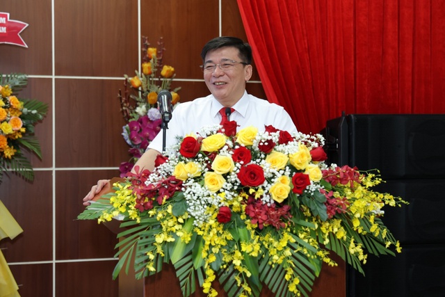 Dòng điện không ngừng vươn xa để 50 năm thắp sáng phương Nam- Ảnh 2. Dòng điện không ngừng vươn xa để 50 năm thắp sáng phương Nam- Ảnh 2.