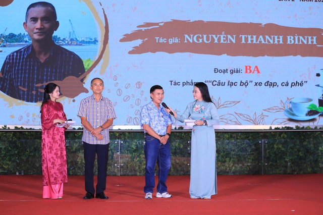 Viết nên những giá trị không thể đong đếm của trà, cà phê- Ảnh 6. Viết nên những giá trị không thể đong đếm của trà, cà phê- Ảnh 6.