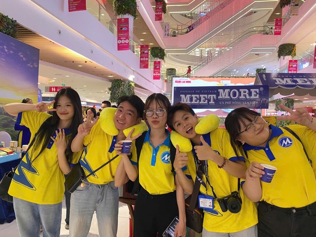 Thức uống của GenZ yêu thích có gì lạ- Ảnh 2. Thức uống của GenZ yêu thích có gì lạ- Ảnh 2.