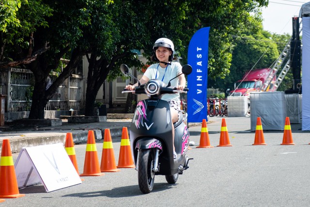 “Phủ xanh Khu công nghiệp” lần đầu đến TP HCM: Khách hàng hào hứng chốt cọc ngay tại sự kiện- Ảnh 3. “Phủ xanh Khu công nghiệp” lần đầu đến TP HCM: Khách hàng hào hứng chốt cọc ngay tại sự kiện- Ảnh 3.