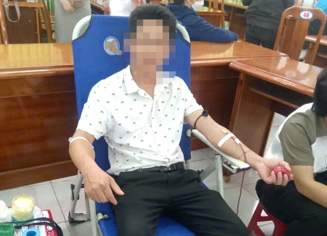 Thầy giáo nghi dâm ô nhiều nữ sinh tiểu học: Nhà trường báo cáo gì?- Ảnh 1. Thầy giáo nghi dâm ô nhiều nữ sinh tiểu học: Nhà trường báo cáo gì?- Ảnh 1.