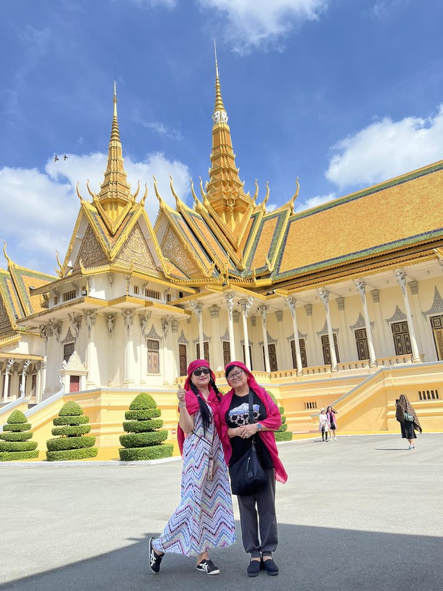 Tình người giữa xứ Chùa Tháp: Đoàn văn nghệ Tình ca Bắc Sơn và hành trình kết nối yêu thương - Ảnh 5.