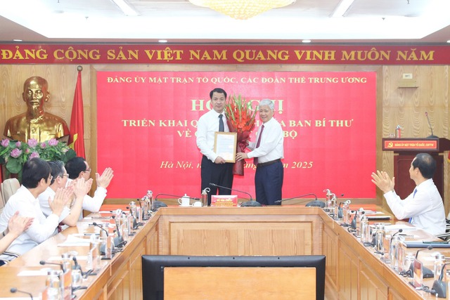 Công bố quyết định về nhân sự tại Đảng ủy MTTQ, các đoàn thể Trung ương- Ảnh 1.