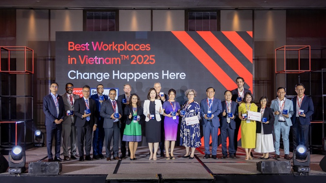 Công bố 25 nơi làm việc xuất sắc hàng đầu tại Việt Nam- Ảnh 2. Công bố 25 nơi làm việc xuất sắc hàng đầu tại Việt Nam- Ảnh 2.
