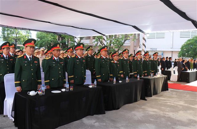 Trang nghiêm Lễ viếng nguyên Chủ tịch nước Trần Đức Lương tại Quảng Ngãi- Ảnh 6.