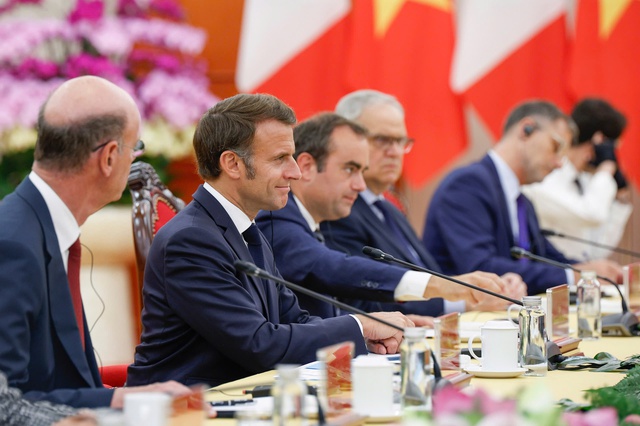 Tổng Bí thư Tô Lâm: Đưa khoa học công nghệ thành trụ cột hợp tác mới Việt Nam - Pháp- Ảnh 6. Tổng Bí thư Tô Lâm: Đưa khoa học công nghệ thành trụ cột hợp tác mới Việt Nam - Pháp- Ảnh 6.