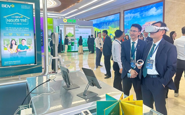 BIDV khẳng định vai trò tiên phong trong phát triển ngân hàng số- Ảnh 3. BIDV khẳng định vai trò tiên phong trong phát triển ngân hàng số- Ảnh 3.