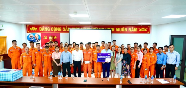 Tháng Công nhân 2025: EPS tri ân và hành động vì người lao động- Ảnh 3. Tháng Công nhân 2025: EPS tri ân và hành động vì người lao động- Ảnh 3.