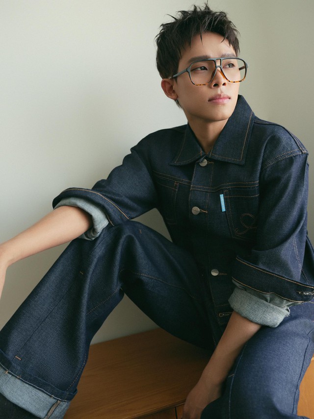 Thực hư tấm ảnh Hồ Văn Cường "cưới vợ" gây xôn xao- Ảnh 2. Thực hư tấm ảnh Hồ Văn Cường "cưới vợ" gây xôn xao- Ảnh 2.