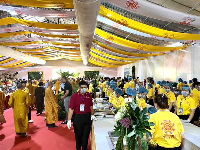 Saigontourist Group huy động trên 300 nhân sự phục vụ Đại lễ Vesak Liên Hợp Quốc 2025- Ảnh 2. Saigontourist Group huy động trên 300 nhân sự phục vụ Đại lễ Vesak Liên Hợp Quốc 2025- Ảnh 2.