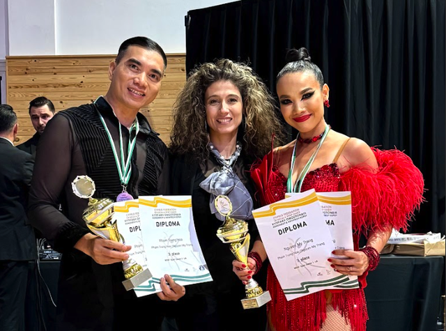 Cặp đôi dancesport Việt Nam lọt top 30 xuất sắc nhất thế giới lứa tuổi trung niên- Ảnh 2. Cặp đôi dancesport Việt Nam lọt top 30 xuất sắc nhất thế giới lứa tuổi trung niên- Ảnh 2.