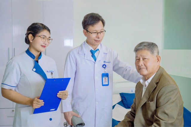 Mỗi ánh mắt, một niềm tin- Ảnh 2. Mỗi ánh mắt, một niềm tin- Ảnh 2.