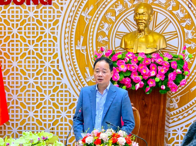Lâm Đồng: Sẽ xem xét đình chỉ chức vụ Chủ tịch UBND huyện nếu tiếp tục chậm triển khai dự án cao tốc - Ảnh 2.