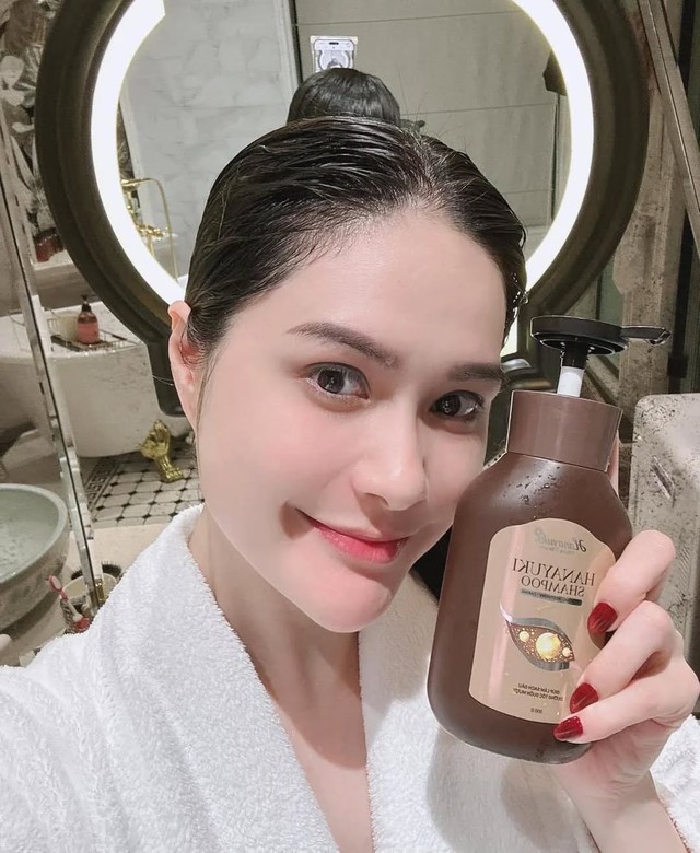 Dầu gội Hanayuki "thuần tự nhiên" từng được ca sĩ Đoàn Di Băng quảng cáo bị thu hồi vì lý do bất ngờ- Ảnh 3. Dầu gội Hanayuki "thuần tự nhiên" từng được ca sĩ Đoàn Di Băng quảng cáo bị thu hồi vì lý do bất ngờ- Ảnh 3.