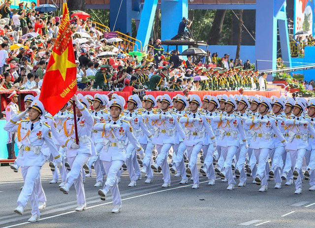 KỶ NIỆM 70 NĂM NGÀY THÀNH LẬP HẢI QUÂN NHÂN DÂN VIỆT NAM (7.5.1955 - 7.5.2025): Lời thề giữa trùng khơi - Ảnh 2.