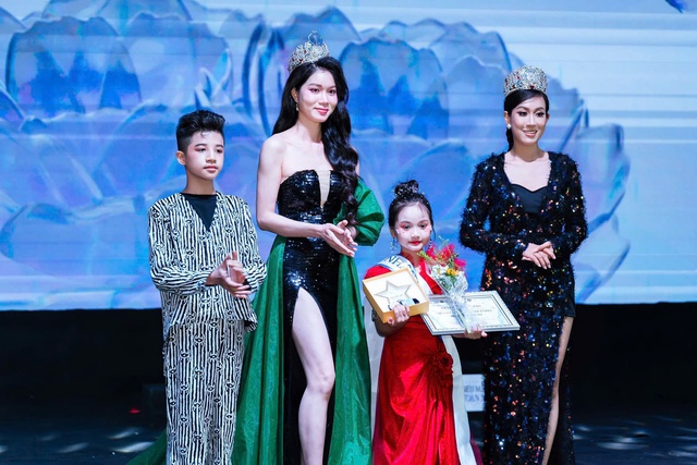 5 mẫu nhí được Vinh Quang Entertainment cố vấn đạt giải cao- Ảnh 2. 5 mẫu nhí được Vinh Quang Entertainment cố vấn đạt giải cao- Ảnh 2.
