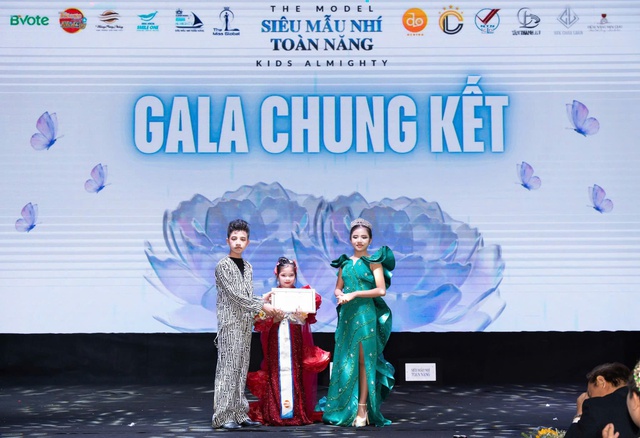 5 mẫu nhí được Vinh Quang Entertainment cố vấn đạt giải cao- Ảnh 3. 5 mẫu nhí được Vinh Quang Entertainment cố vấn đạt giải cao- Ảnh 3.