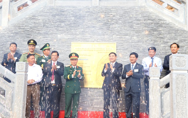 Lễ Thượng cờ và gắn biển công trình Cột cờ A Pa Chải - Ảnh 6.