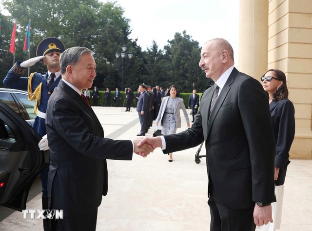 Lễ đón Tổng Bí thư Tô Lâm và Phu nhân thăm cấp Nhà nước Azerbaijan- Ảnh 3. Lễ đón Tổng Bí thư Tô Lâm và Phu nhân thăm cấp Nhà nước Azerbaijan- Ảnh 3.