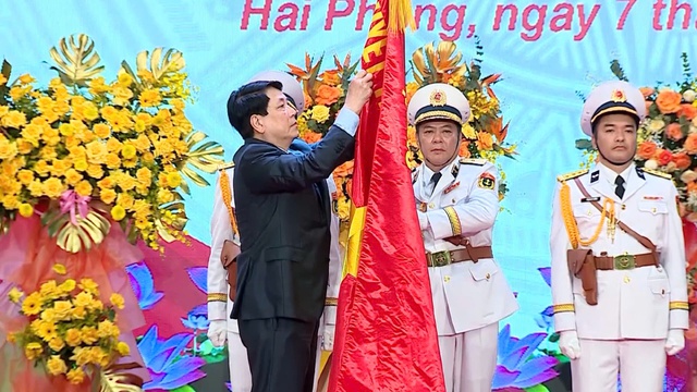Quân chủng Hải quân đón nhận Huân chương Hồ Chí Minh lần thứ ba - Ảnh 1.