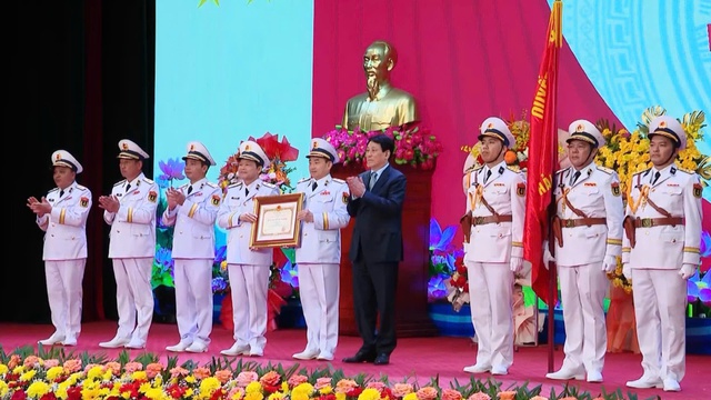 Quân chủng Hải quân đón nhận Huân chương Hồ Chí Minh lần thứ ba - Ảnh 2.
