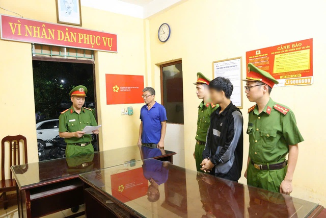 Tạm giữ hình sự nam thanh niên hành hung điều dưỡng bệnh viện- Ảnh 1. Tạm giữ hình sự nam thanh niên hành hung điều dưỡng bệnh viện- Ảnh 1.